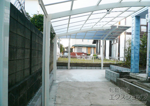 神奈川県横浜市のLIXIL リクシル（トステム）のカーポート カーブポートシグマIII 縦連棟 積雪〜30cm対応 施工例