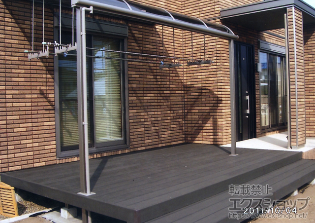 千葉県茂原市のLIXIL リクシル（トステム）のウッドデッキ リコステージII 連棟 施工例