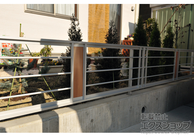 宮城県仙台市ののフェンス・柵 ライフモダンII BP型フェンス 複合色　フリーポールタイプ 施工例