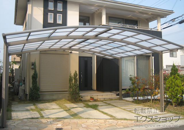 兵庫県神戸市のLIXIL リクシル（トステム）のカーポート カーブポートシグマIII ワイドタイプ 積雪〜30cm対応 施工例