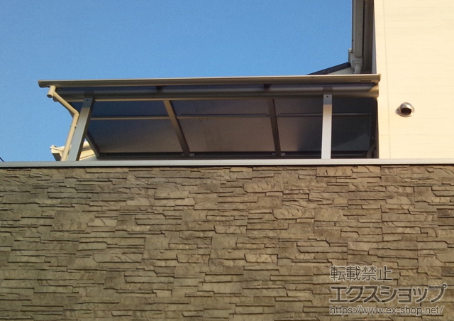 大分県大分市ののバルコニー・ベランダ屋根 プレシオステラス R型 屋根タイプ 単体 積雪〜20cm対応 施工例