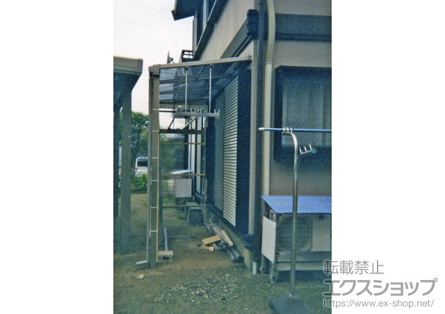 新潟県阿賀野市のLIXIL リクシル（トステム）のテラス屋根 ライザーテラスII   F型　積雪〜50cm対応 施工例