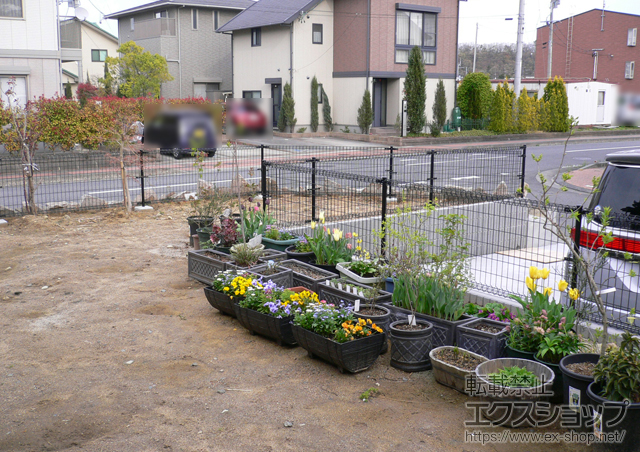 福島県いわき市ののフェンス・柵 メッシュフェンス M0 間仕切り柱タイプ 施工例