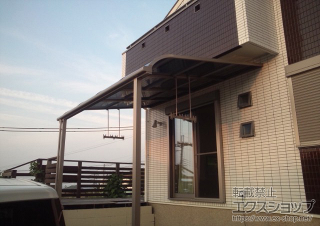 大阪府阪南市のLIXIL リクシル（トステム）のテラス屋根 ライザーテラスII R型 テラスタイプ 単体 施工例