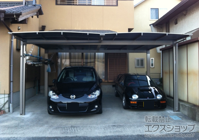 静岡県静岡市のLIXIL リクシル（トステム）のカーポート エックスルーフ ワイド 積雪〜30cm対応+標準柱仕様（有効高 約2,000mm） 施工例
