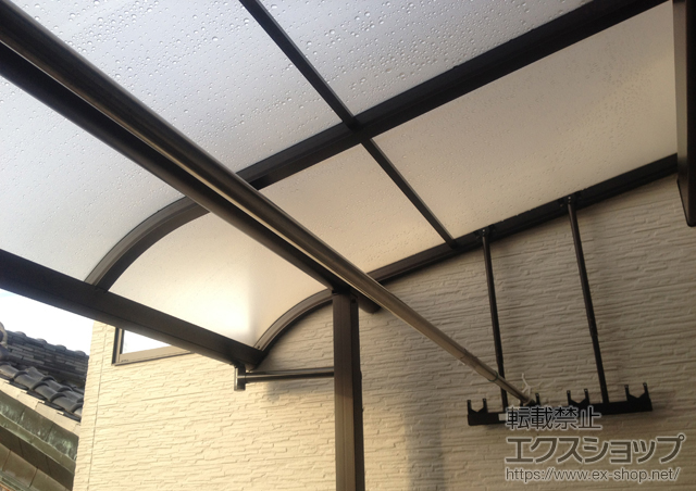 大阪府箕面市ののバルコニー・ベランダ屋根 プレシオステラス R型 屋根タイプ 単体　積雪〜20cm対応 施工例