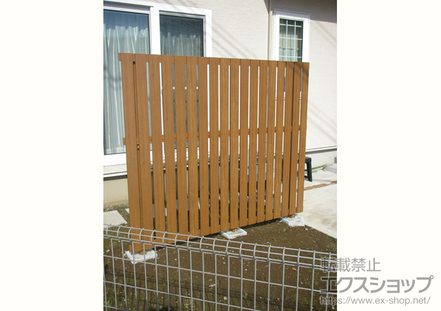 山形県長井市のLIXIL リクシル(新日軽)フェンス・柵施工例(セレビューフェンス R3型 2段柱[控え柱なし・60角]:45325641-1)