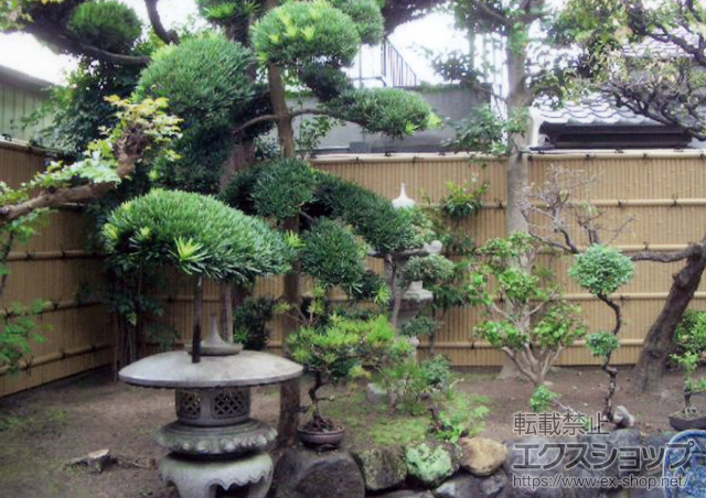 大阪府大阪市ののフェンス・柵 京香 建仁寺垣 フリーポールタイプ 片面仕様+コーナー部品+汎用形材　40×40×2/ブロンズ 施工例