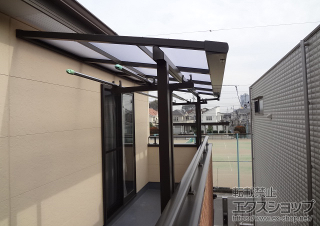 埼玉県ふじみ野市のLIXIL リクシル（トステム）のバルコニー・ベランダ屋根 ライザーテラスII F型 屋根タイプ 単体 積雪〜20cm対応 施工例