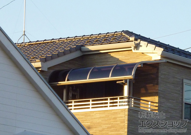 埼玉県春日部市のLIXIL リクシル（トステム）のバルコニー・ベランダ屋根 パワーアルファ RA型 屋根タイプ 単体 積雪〜30?対応 施工例