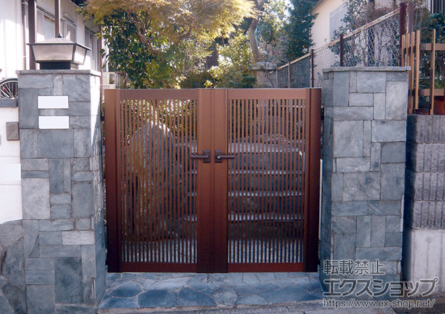 神奈川県横須賀市のの門扉 エクスライン門扉2型 両開き 門柱使用 施工例