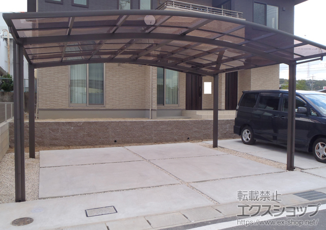 岐阜県多治見市のLIXIL リクシル（トステム）のカーポート カーブポートシグマIII ワイド　積雪〜30cm対応 施工例