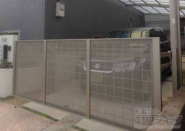 福岡県福岡市ののカーゲート オーバードアS7型 電動式 施工例