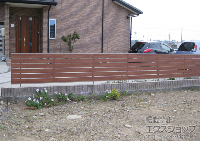 静岡県磐田市ののフェンス・柵 ライフモダンII YS型フェンス 複合色 フリーポールタイプ 施工例