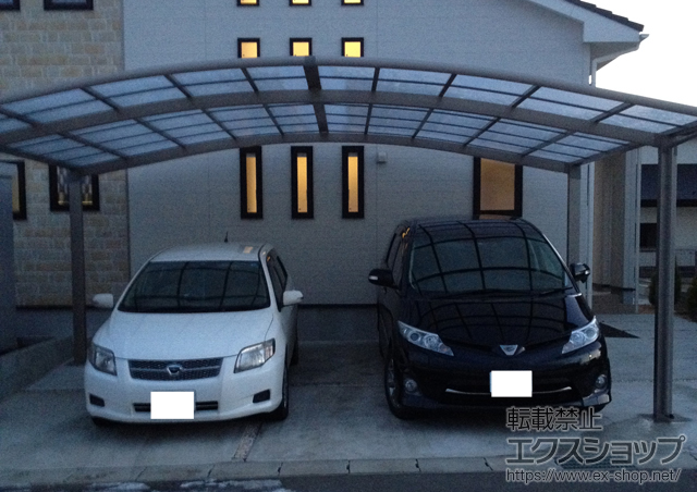 宮城県宮城郡利府町のLIXIL リクシル（トステム）のカーポート カーブポートシグマIII ワイド 積雪〜30cm対応 施工例