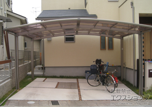 奈良県奈良市のLIXIL リクシル（トステム）のカーポート カーブポートシグマIII ワイド 積雪〜30cm対応 施工例
