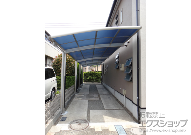 東京都町田市ののカーポート レイナポート 縦連棟 積雪〜20cm対応+枯葉よけネット+柱カバー 2枚入 施工例