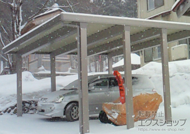 福島県南会津郡南会津町のLIXIL リクシル（トステム）のカーポート テリオスポートIII 6000 2台用 8本柱 積雪〜200cm対応 施工例
