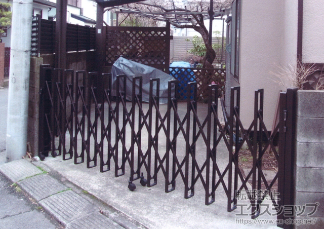 神奈川県相模原市ののカーゲート トリップゲート PC型 ノンレール 片開き 施工例