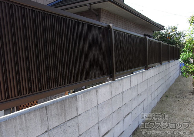 愛媛県伊予郡松前町ののフェンス・柵 エクスラインフェンス8型 自由柱タイプ 施工例