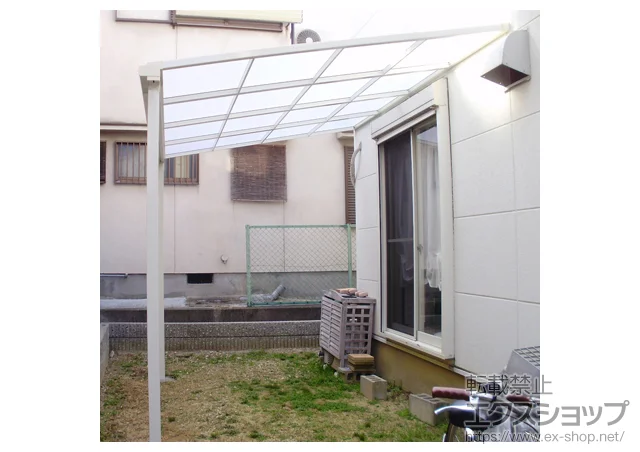 大阪府堺市のLIXIL リクシル（トステム）のテラス屋根 ライザーテラスII F型 テラスタイプ 単体 積雪～20cm対応 施工例