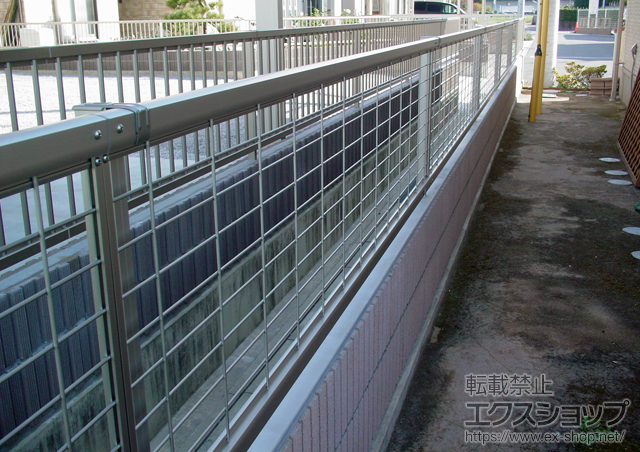 群馬県佐波郡玉村町ののフェンス・柵 レスティナメッシュフェンス1型 施工例