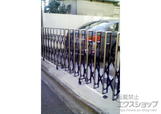 神奈川県横浜市ののカーゲート トリップゲート PC型 ガイドレール 片開き 施工例
