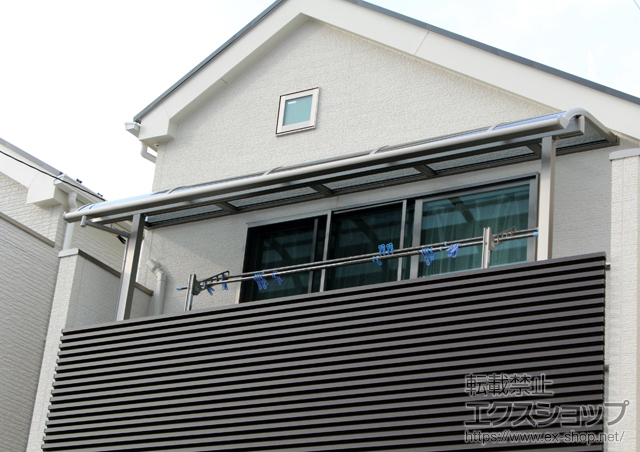 東京都練馬区のLIXIL リクシル（トステム）のバルコニー・ベランダ屋根 ライザーテラスII R型 屋根タイプ 単体 積雪〜20cm対応 施工例