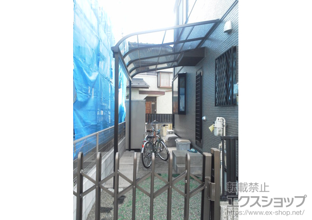 東京都八王子市のLIXIL リクシル（トステム）のテラス屋根 ライザーテラスII R型 テラスタイプ 単体 積雪〜20cm対応 施工例