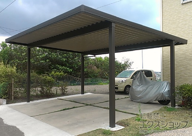 鹿児島県出水市のLIXIL リクシル（トステム）のカーポート テリオスポートIII 900 2台用 4本柱 積雪〜30cm対応 施工例