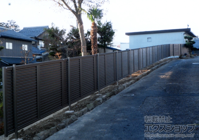 滋賀県湖南市ののフェンス・柵 カムフィX9K型 フリーポールタイプ 施工例