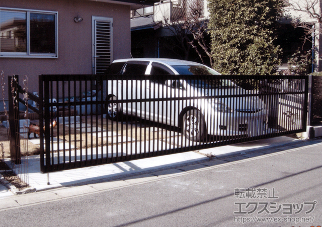 千葉県松戸市ののカーゲート ワイドオーバードアS2型 電動式 2モーター仕様 施工例