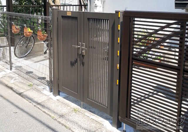 千葉県柏市のの門扉 プリレオ R2型 両開き 柱使用 施工例