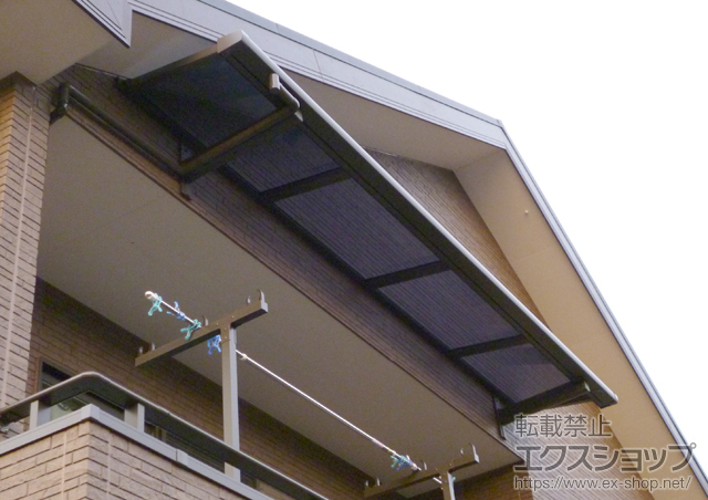 千葉県白井市のLIXIL リクシル（トステム）のバルコニー・ベランダ屋根 ライザーテラスII F型 ルーフタイプ 単体 積雪〜20cm対応 施工例