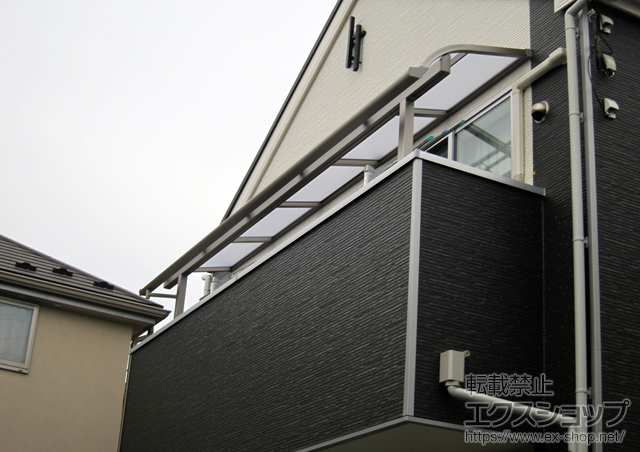 神奈川県横浜市のLIXIL リクシル（トステム）のバルコニー・ベランダ屋根 ライザーテラスII R型 屋根タイプ 単体 積雪〜20cm対応 施工例