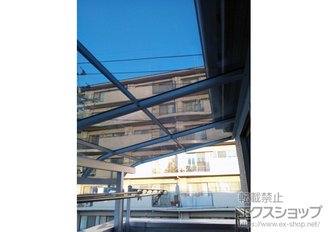 埼玉県さいたま市のLIXIL リクシル（トステム）のバルコニー・ベランダ屋根 ライザーテラスII R型 屋根タイプ 単体 積雪〜20cm対応 施工例