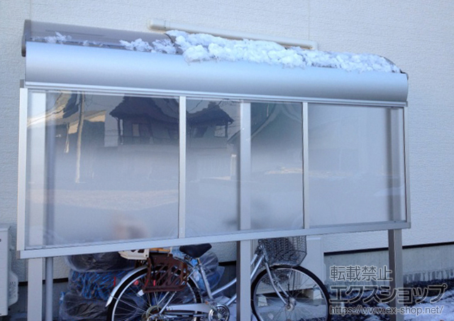 宮城県仙台市ののテラス屋根 ヴェクターテラス R型 テラスタイプ 単体 積雪〜20cm対応+ヴェクターテラス 前面パネル 柱標準タイプ用 施工例