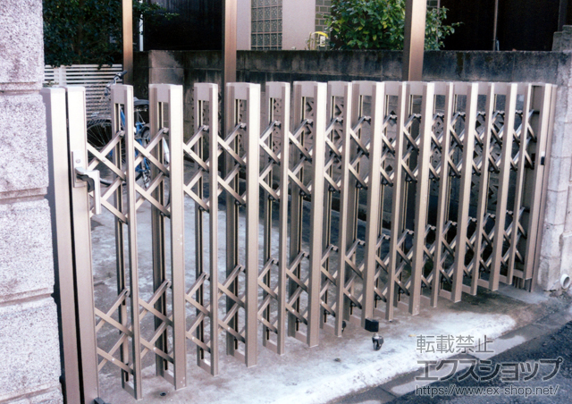 神奈川県横浜市ののカーゲート アルシャインII HW型Aタイプ ノンレール 片開き 施工例