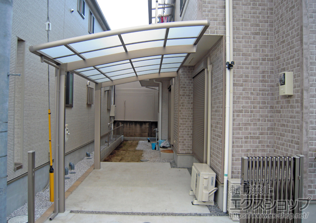 東京都小平市のLIXIL リクシル（トステム）のカーポート カーブポートシグマIII 積雪〜30cm対応 施工例