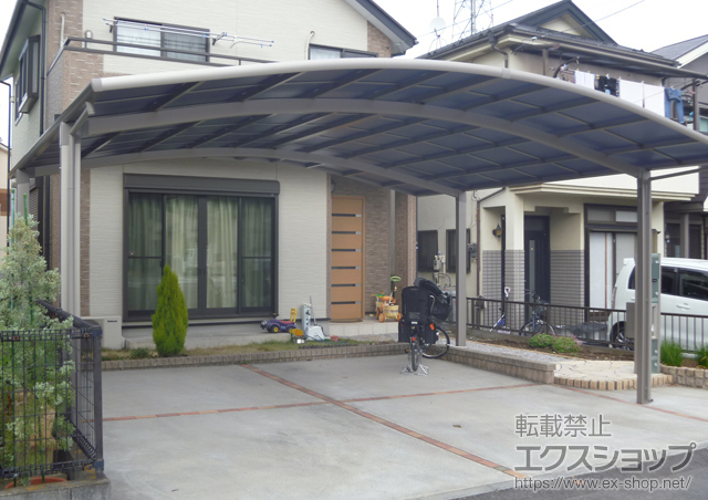 埼玉県所沢市のLIXIL リクシル（トステム）のカーポート カーブポートシグマIII ワイド 積雪〜20cm対応 施工例