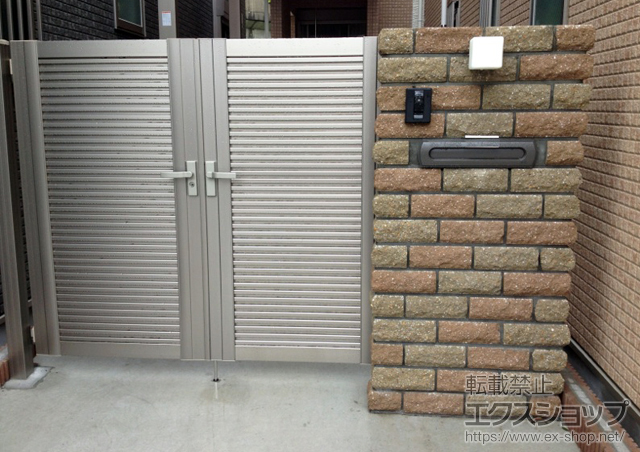 神奈川県横浜市のの門扉 シャレオR5型 両開き 柱使用 施工例