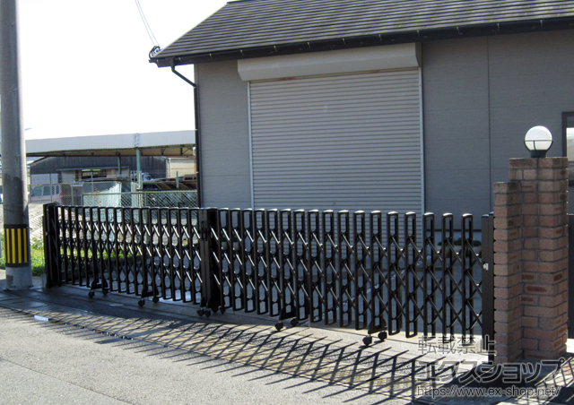 福岡県福岡市博多区ののカーゲート レイオス1型 ノンレール 両開き 38+38Ｗ 施工例
