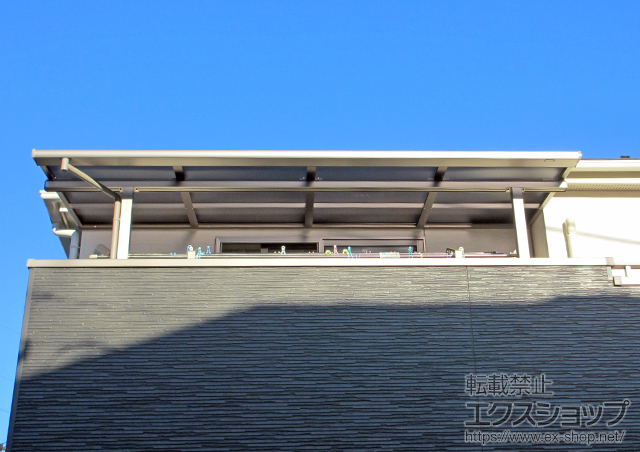 埼玉県川越市のLIXIL リクシル（トステム）のテラス屋根 ライザーテラスII F型 屋根タイプ 単体 積雪〜20cm対応 施工例