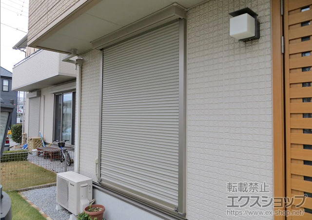 栃木県宇都宮市のの窓シャッター ソムフィキット 6尺標準リモコンセット 【外観左シャッター】 施工例