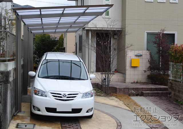 広島県広島市ののカーポート アーキフィットプラス 縦連棟 積雪〜20cm対応 施工例