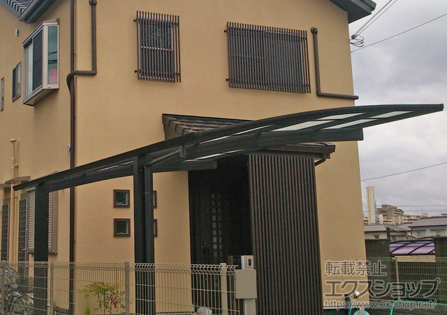 大阪府箕面市ののカーポート プレシオスポート 積雪〜20cm対応 施工例