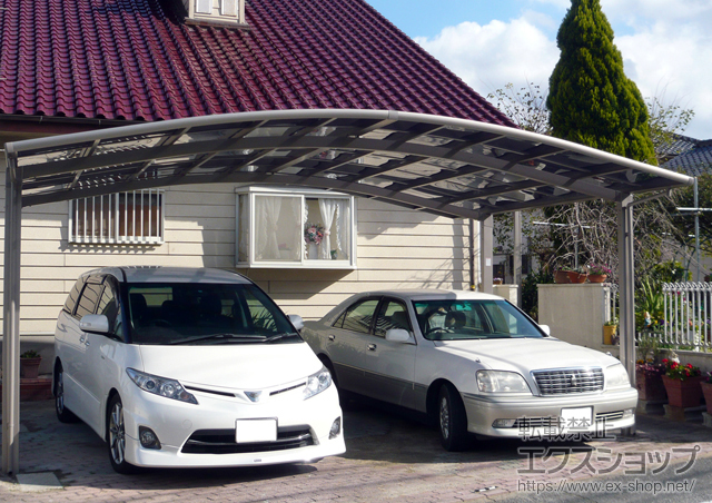 福岡県福岡市のLIXIL リクシル（トステム）のカーポート カーブポートシグマIII ワイド 積雪〜20cm対応 施工例