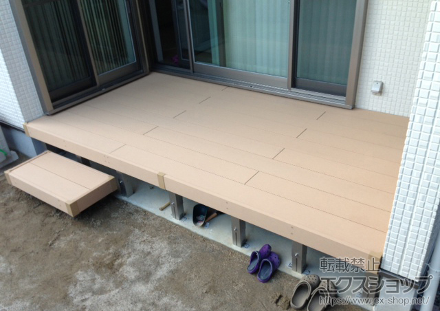 大阪府高槻市ののウッドデッキ リウッドデッキ200 単体 施工例