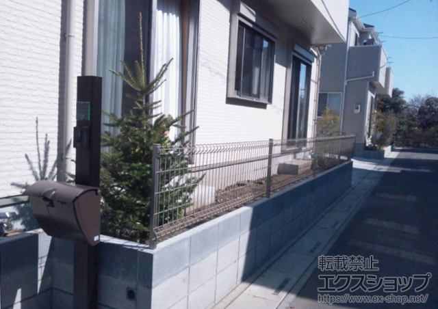 埼玉県川口市ののフェンス・柵 ハイグリッドフェンスN8型 フリーポールタイプ 施工例