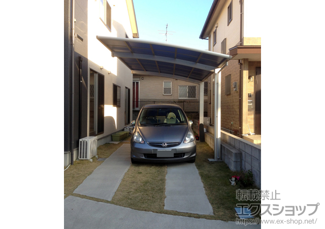 鹿児島県鹿児島市ののカーポート レイナポート 積雪〜20cm対応＋着脱式サポート 2本入り 施工例